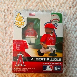 MLB collectable Albert Pujols